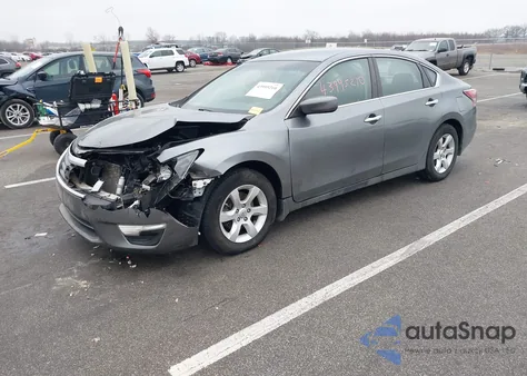 2015 Nissan Altima 2.5 S from USA, damaged, VIN 1N4AL3AP1FC429444